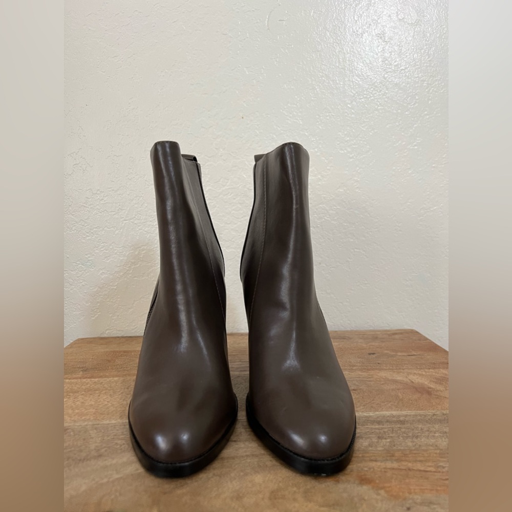New Dolce vita women brown booties